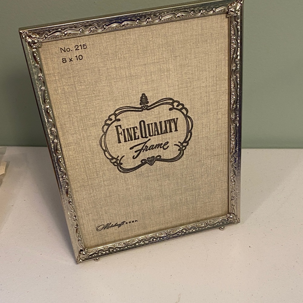 Vintage Metalcraft Corp. Elegant 8” x 10” Silver Photo Frame